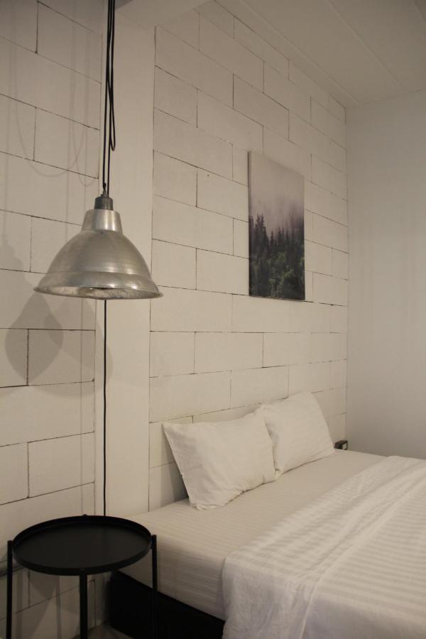 The Good Days Hotel Удон Тани Екстериор снимка