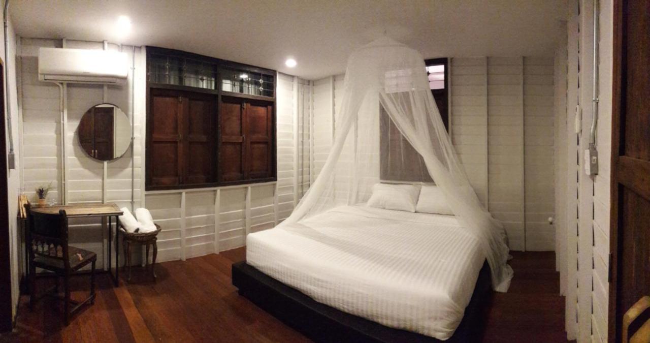 The Good Days Hotel Удон Тани Стая снимка